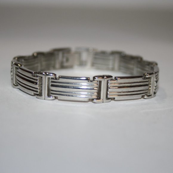 Beautiful silver link bracelet 7' long 3/8" wide - Picture 4 of 5